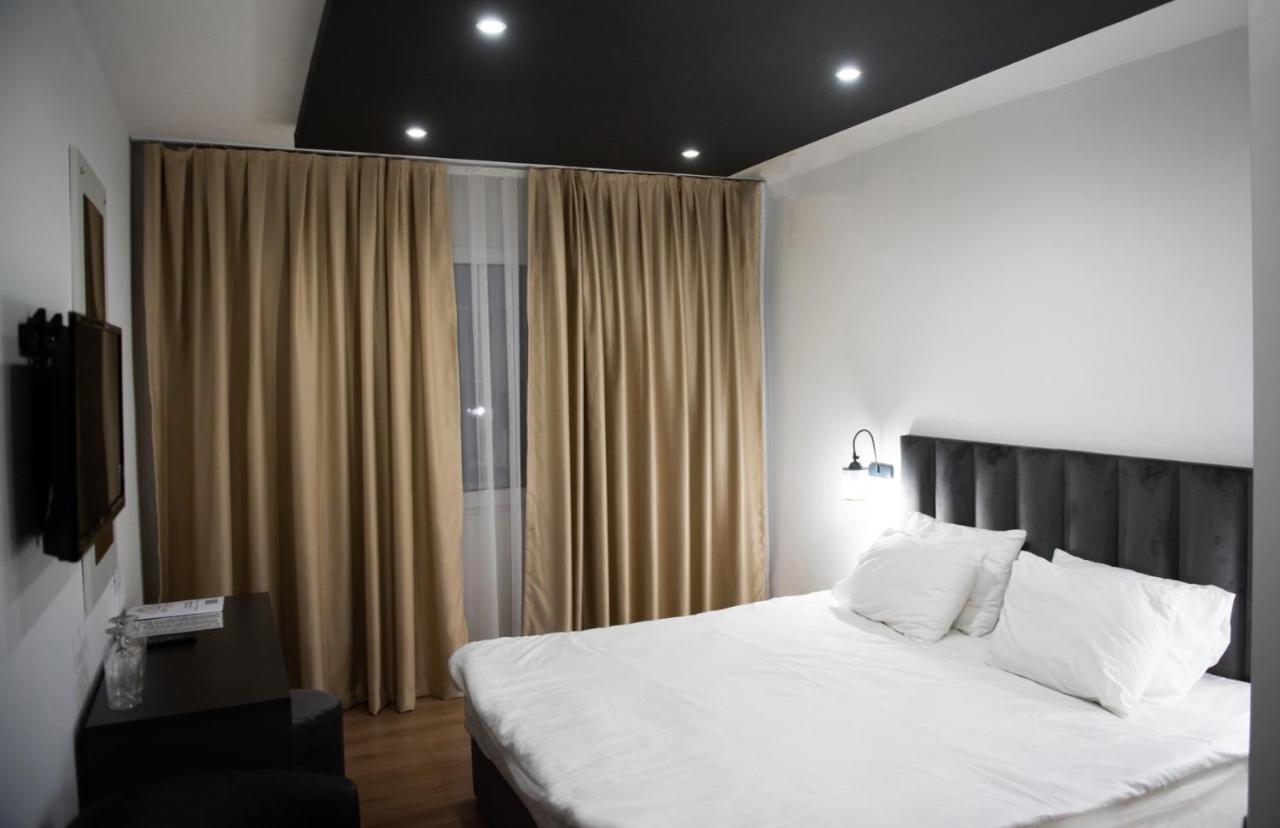 Hotel Beograd Струга Экстерьер фото